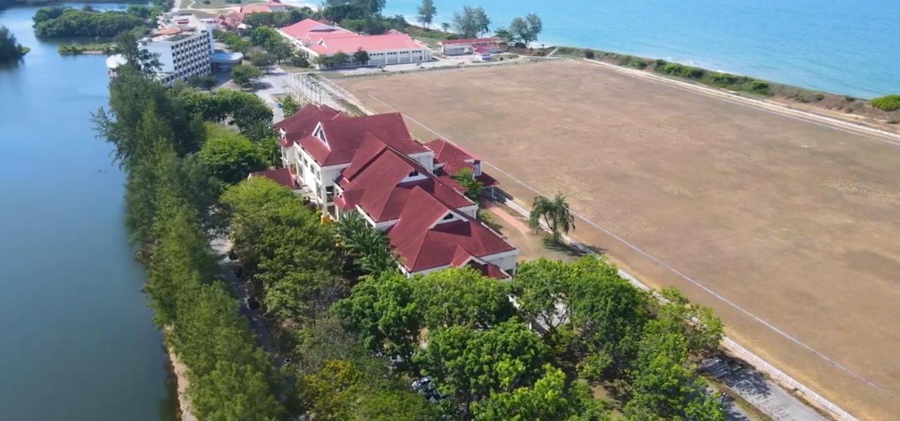 Terengganu Equestrian Resort Kuala Terengganu Exterior photo